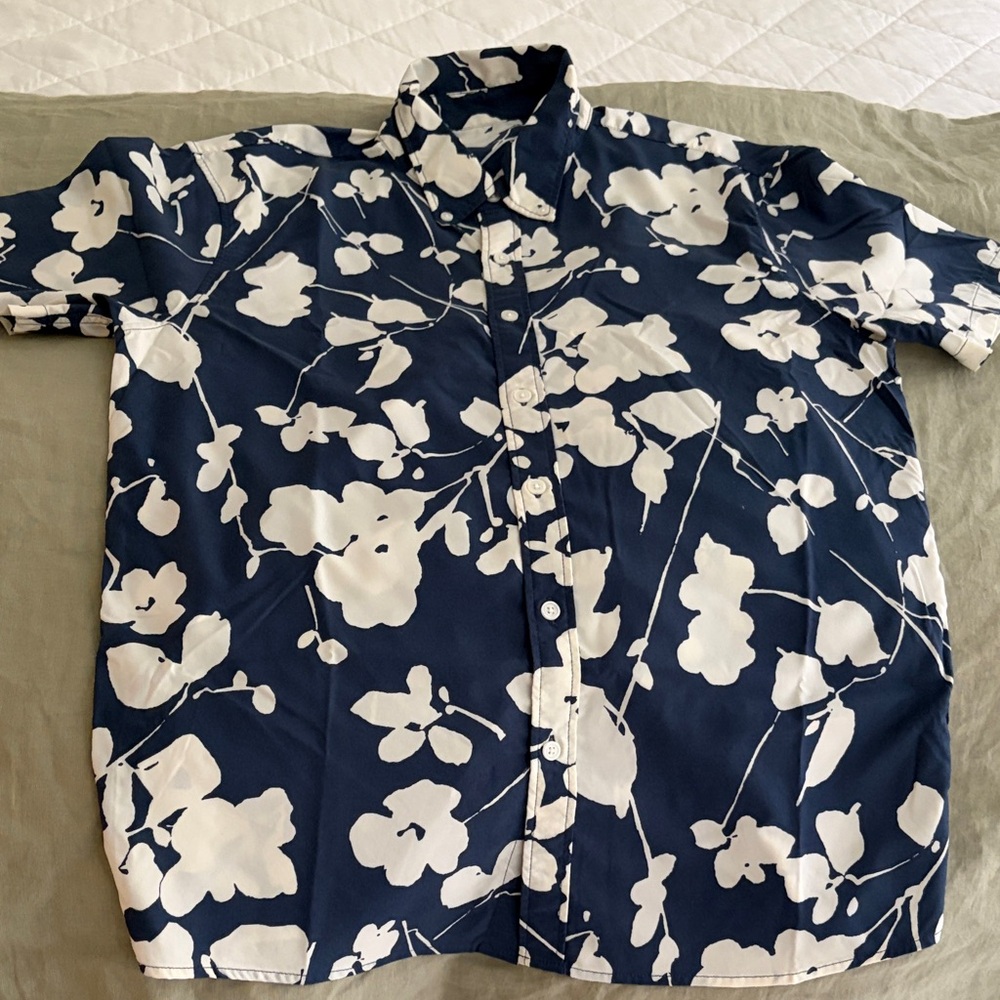 Navy Blue & White Floral Button-Up Shirt